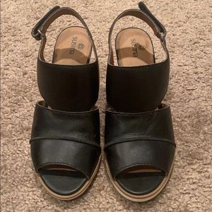 Susina Women’s Sandals heels Black GUC 7.5 wedge